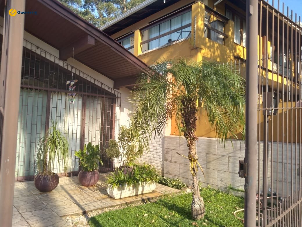 Imagem Casa com 3 Quartos à Venda, 190 m² em Trindade - Florianópolis