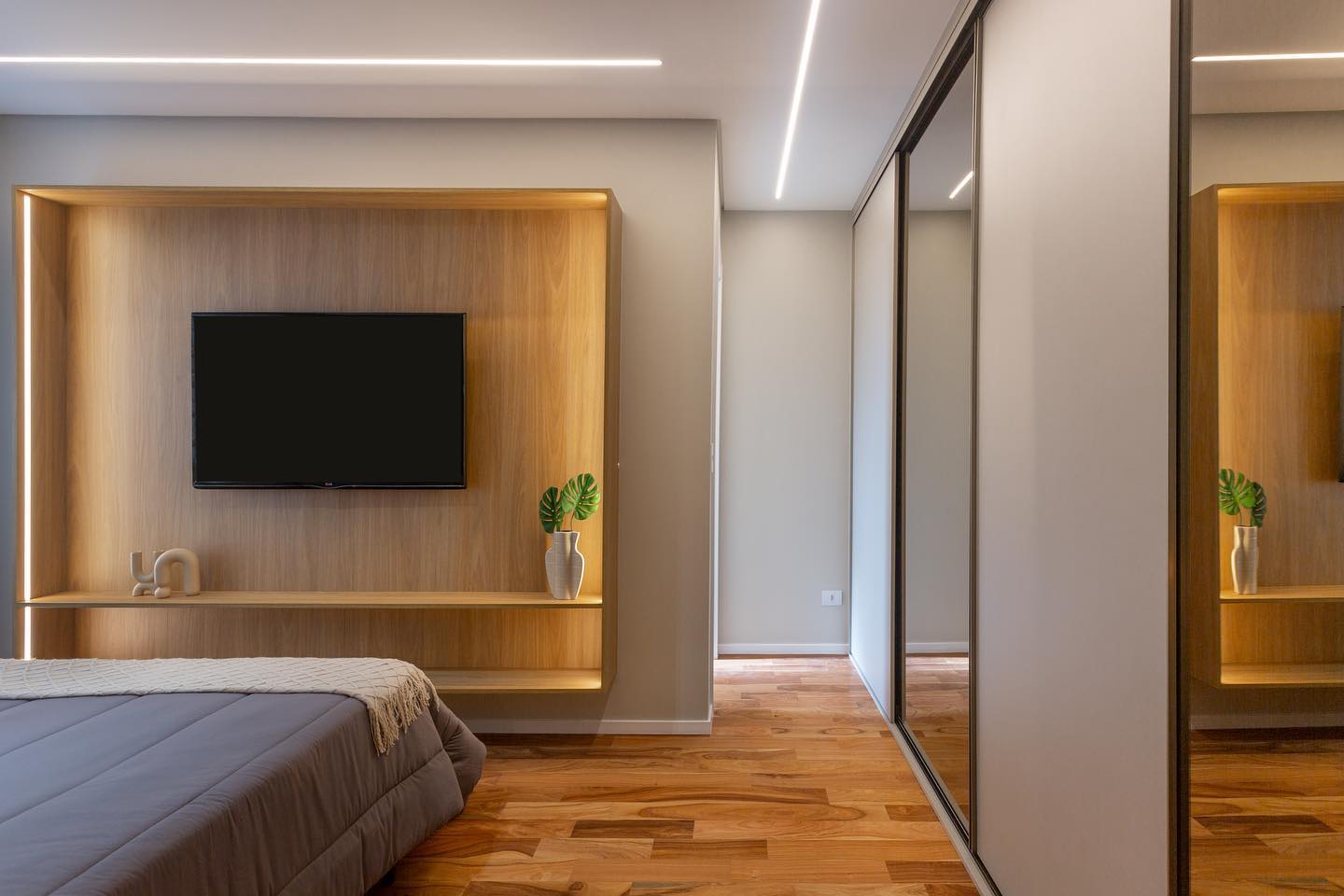 Imagem Apartamento com 3 Quartos à Venda, 107 m²em Cabral - Curitiba Imagem Apartamento com 3 Quartos à Venda, 107 m²em Cabral - Curitiba
