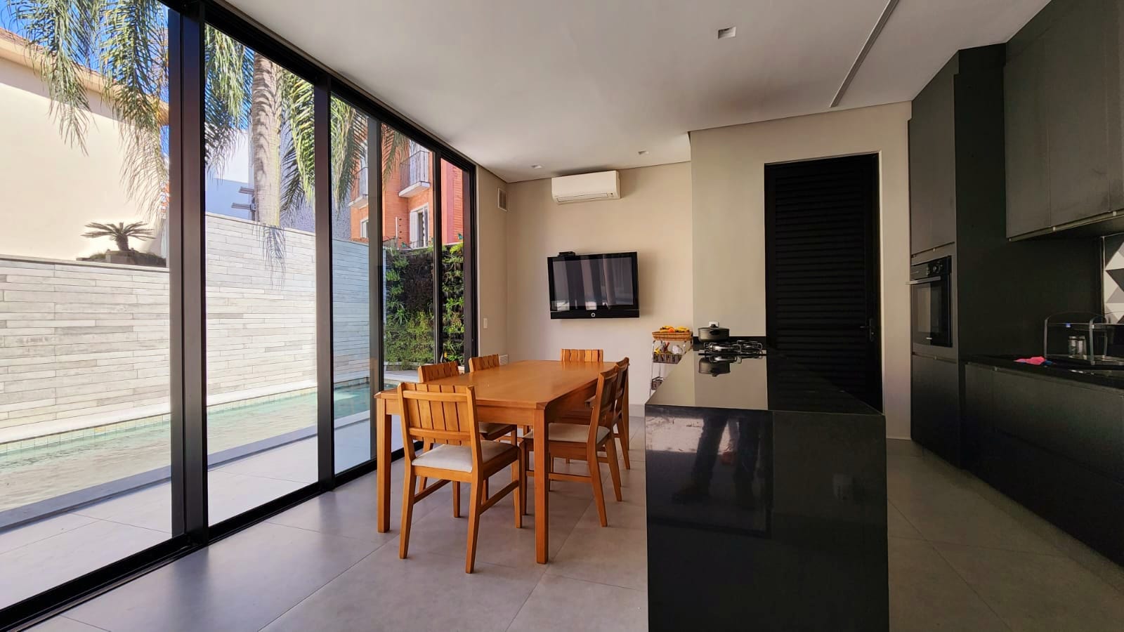 Imagem Casa com 4 Quartos à Venda, 370 m²em Ponta da Praia - Santos Imagem Casa com 4 Quartos à Venda, 370 m²em Ponta da Praia - Santos