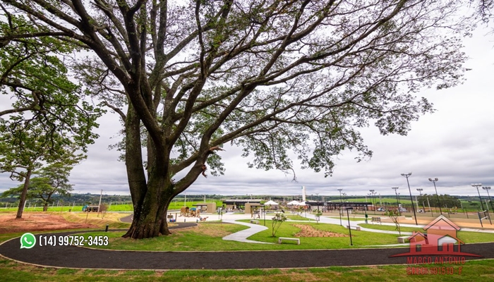 Imagem Terreno em Condomínio à Venda, 300 m² em RESIDENCIAL VILA DE LEÓN 1 - PIRATININGA Imagem Terreno em Condomínio à Venda, 300 m² em RESIDENCIAL VILA DE LEÓN 1 - PIRATININGA