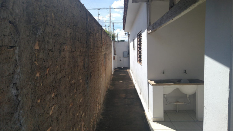 Imagem Casa com 2 Quartos à Venda, 100 m² em Dona Amélia - Araçatuba Imagem Casa com 2 Quartos à Venda, 100 m² em Dona Amélia - Araçatuba