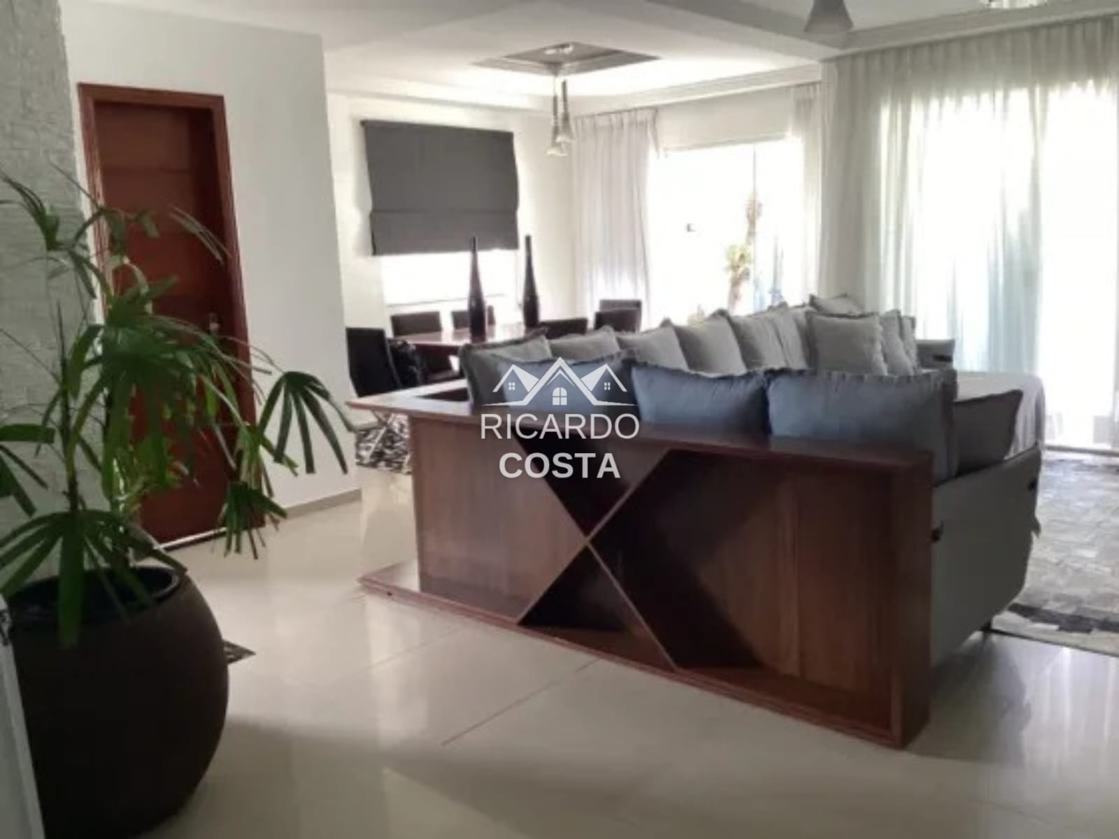 Imagem Casa de Condomínio com 4 Quartos à Venda ou Locação, 168 m² em Jacarepaguá - Rio de Janeiro Imagem Casa de Condomínio com 4 Quartos à Venda ou Locação, 168 m² em Jacarepaguá - Rio de Janeiro
