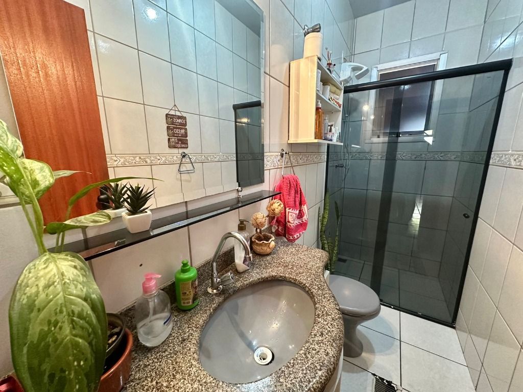 Imagem Casa com 2 Quartos à Venda, 74 m² em Planalto - Belo Horizonte