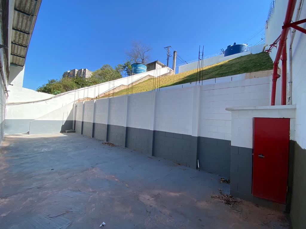 Imagem Galpão para Alugar, 1.300 m² em Jardim Henriqueta - Taboão da Serra Imagem Galpão para Alugar, 1.300 m² em Jardim Henriqueta - Taboão da Serra