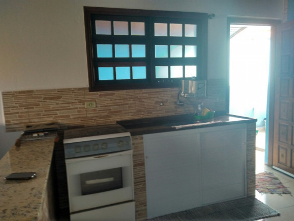 Casa com 2 Quartos à Venda, 70 m² em Peruíbe