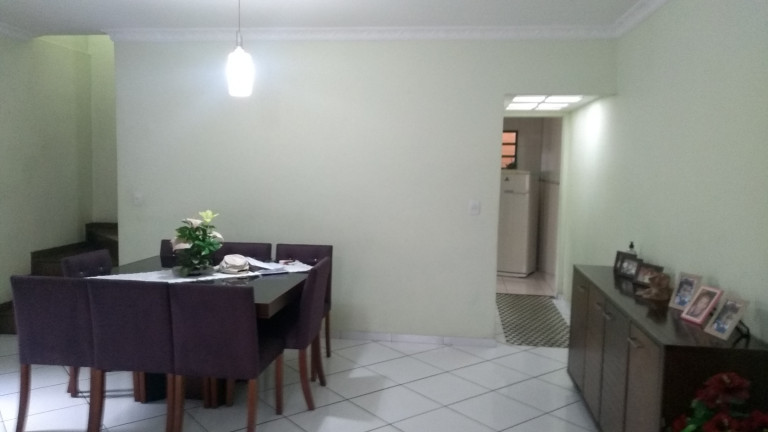 Imagem Sobrado com 3 Quartos à Venda, 233 m² em Jardim Santa Clara - Guarulhos