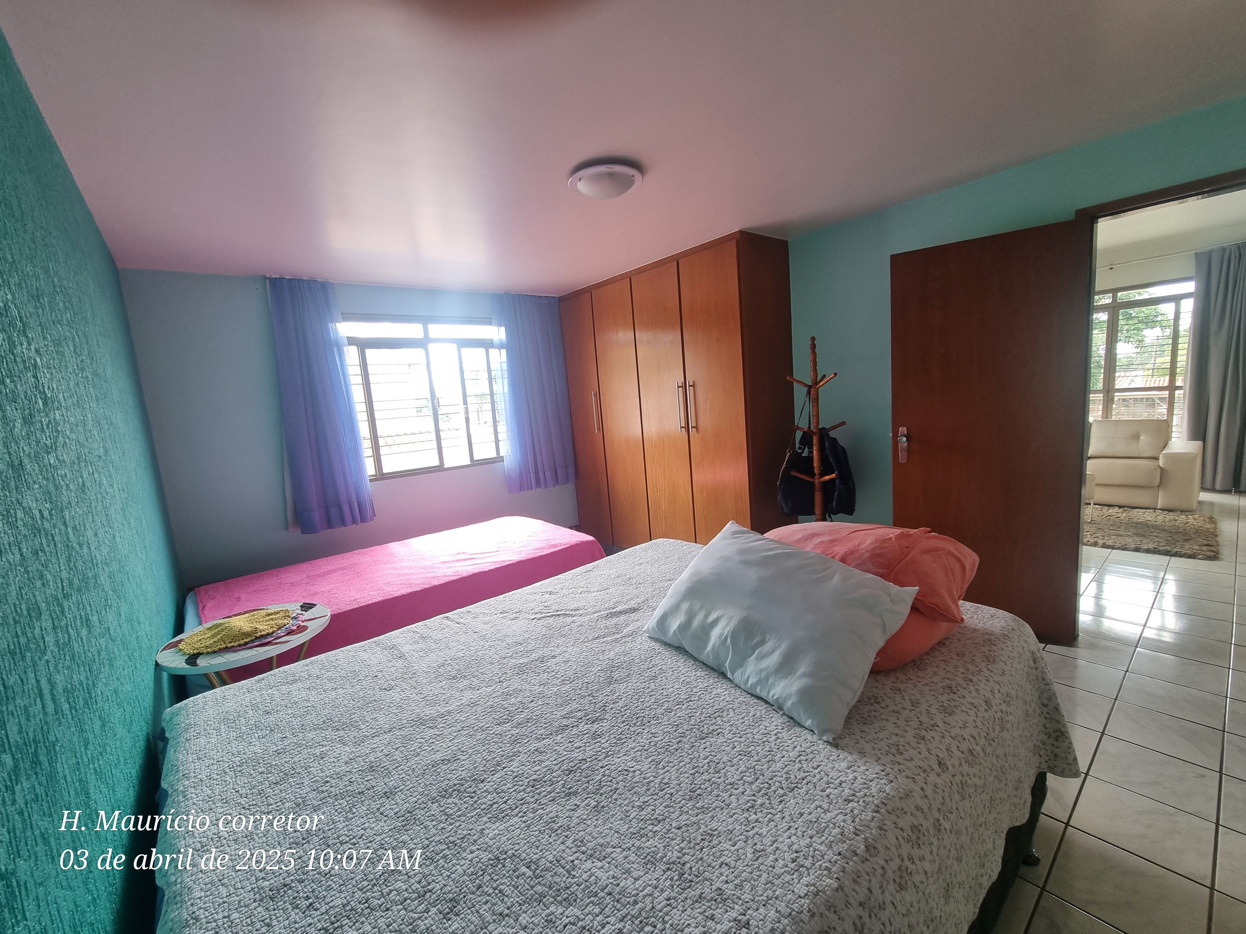 Imagem Sobrado com 4 Quartos à Venda, 250 m² em Setor Jaó - Goiânia
