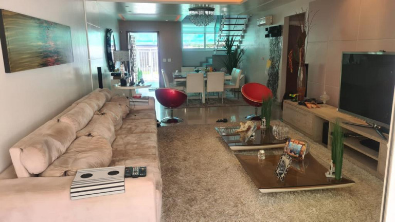 Imagem Casa com 3 Quartos à Venda, 295 m² em Camboinhas - Niterói