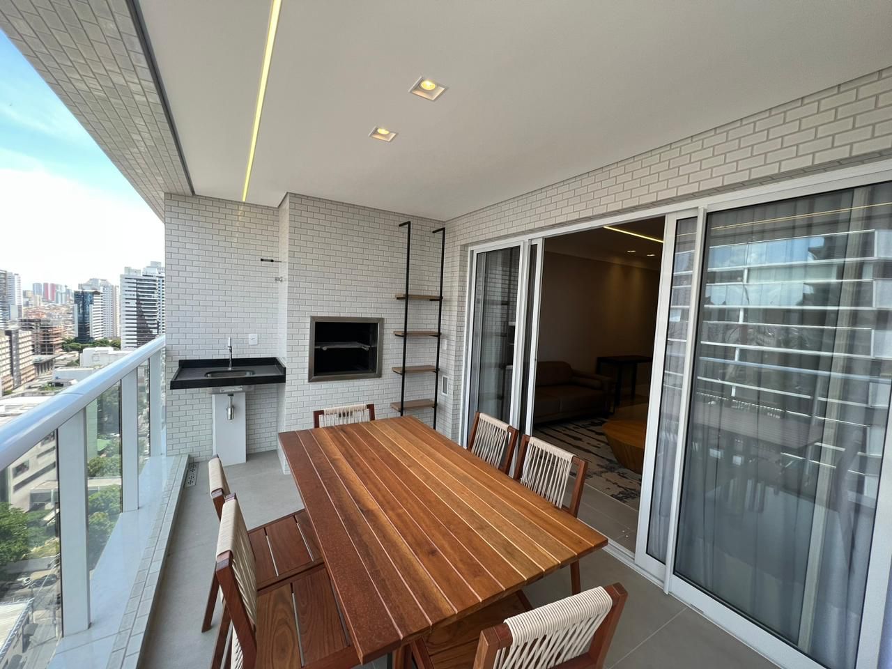 Imagem Apartamento com 2 Quartos para Alugar, 80 m²em Nazaré - Belém
