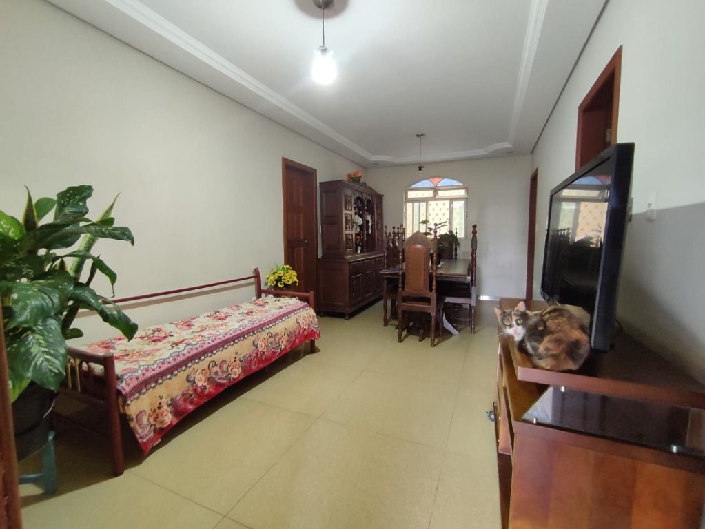Imagem Casa com 4 Quartos à Venda, 200 m² em São Benedito - Santa Luzia