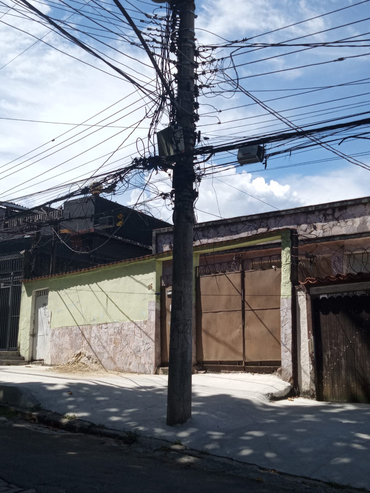 Imagem Terreno à Venda, 1.100 m²em Cascadura - Rio de Janeiro