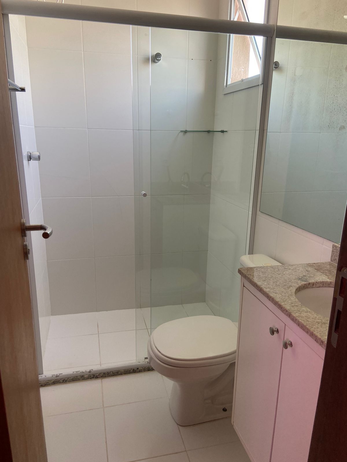 Imagem Apartamento com 2 Quartos para Alugar, em Buraquinho - Lauro de Freitas Imagem Apartamento com 2 Quartos para Alugar, em Buraquinho - Lauro de Freitas