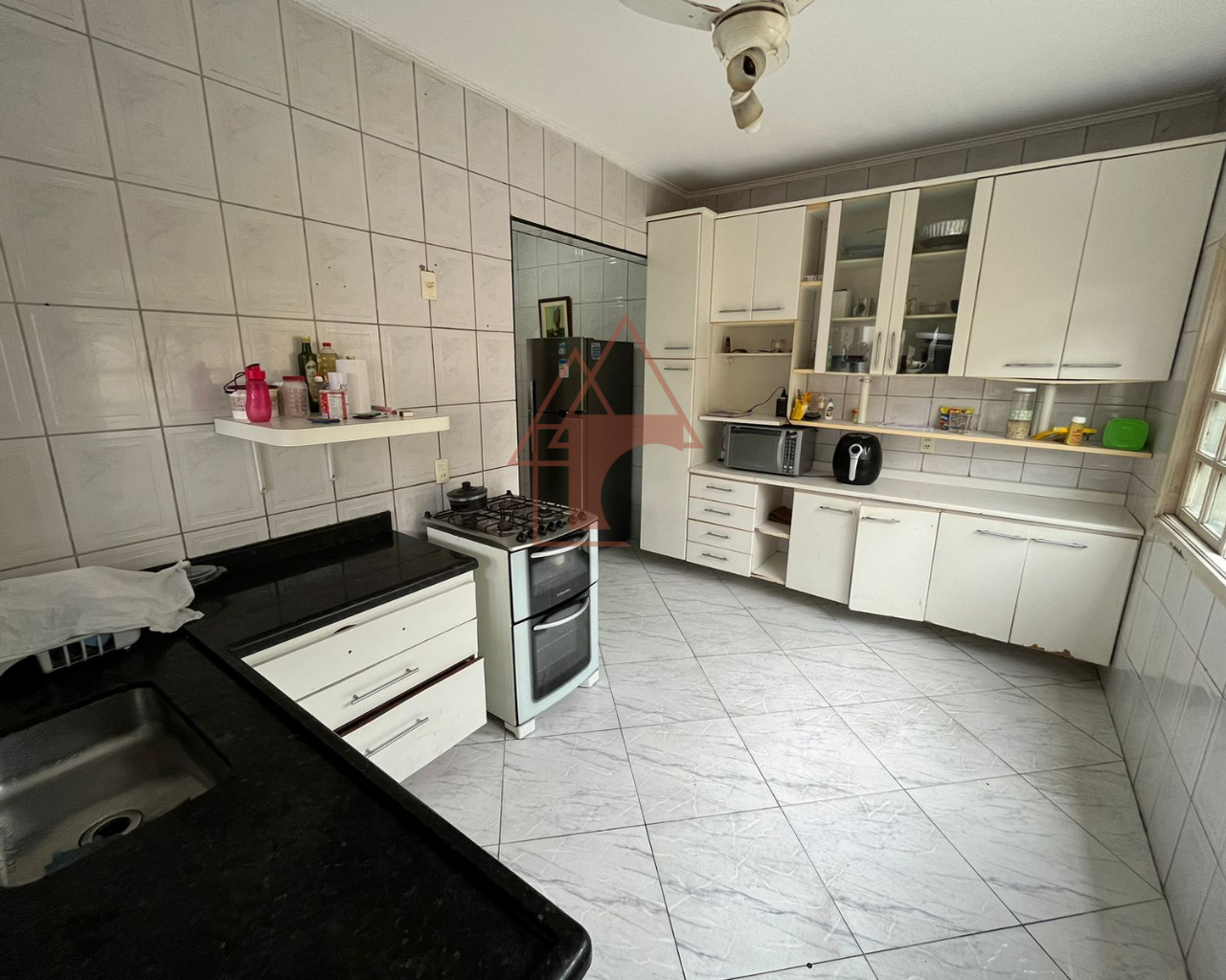 Imagem Sobrado com 4 Quartos à Venda, 162 m² em Vila Ponte Nova - Cubatão Imagem Sobrado com 4 Quartos à Venda, 162 m² em Vila Ponte Nova - Cubatão
