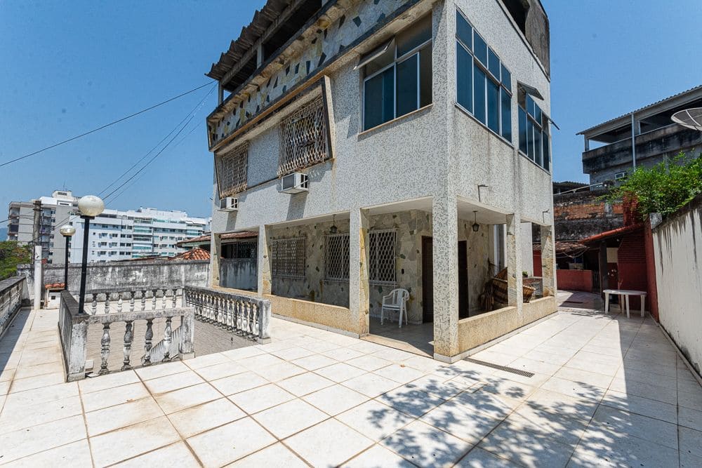 Imagem Casa com 3 Quartos à Venda, 384 m²em Freguesia (Jacarepaguá) - Rio de Janeiro