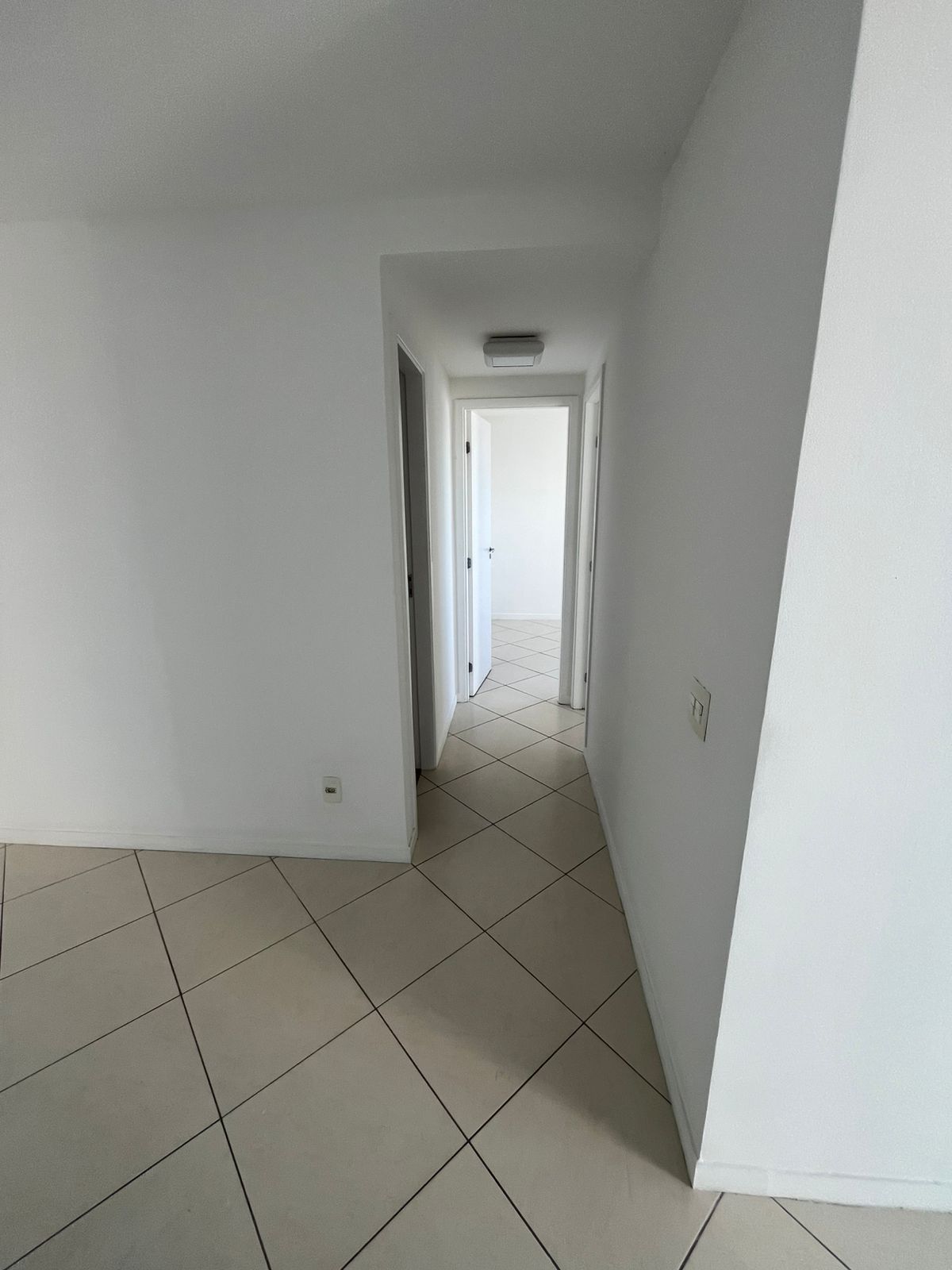 Imagem Apartamento com 2 Quartos à Venda, 70 m² em Centro - Macaé Imagem Apartamento com 2 Quartos à Venda, 70 m² em Centro - Macaé
