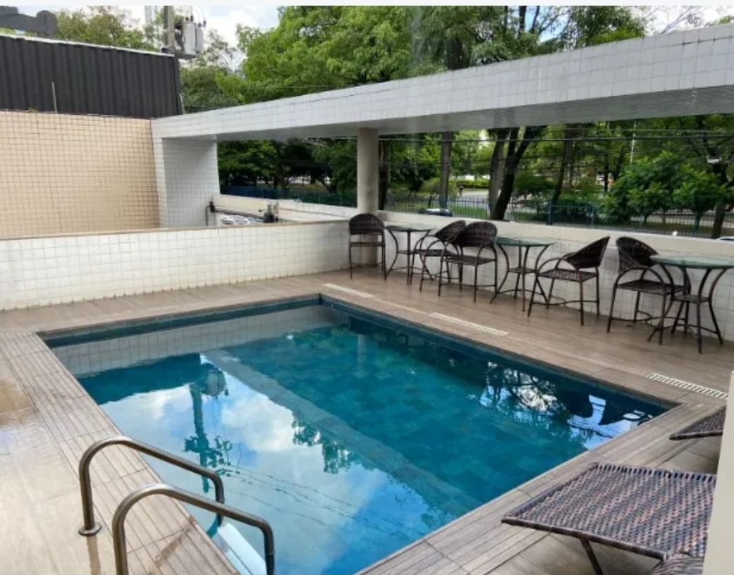 Imagem Apartamento com 2 Quartos à Venda, 75 m²em Graças - Recife