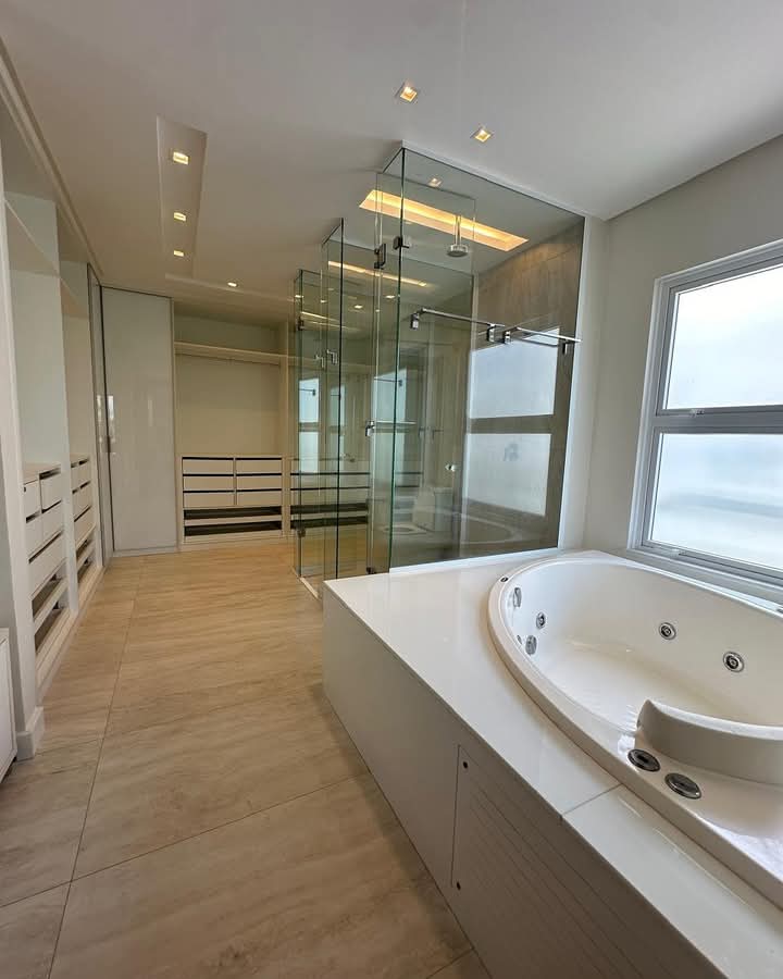 Imagem Casa de Condomínio com 4 Quartos para Alugar, 350 m²em Vila de Abrantes (Abrantes) - Camaçari Imagem Casa de Condomínio com 4 Quartos para Alugar, 350 m²em Vila de Abrantes (Abrantes) - Camaçari