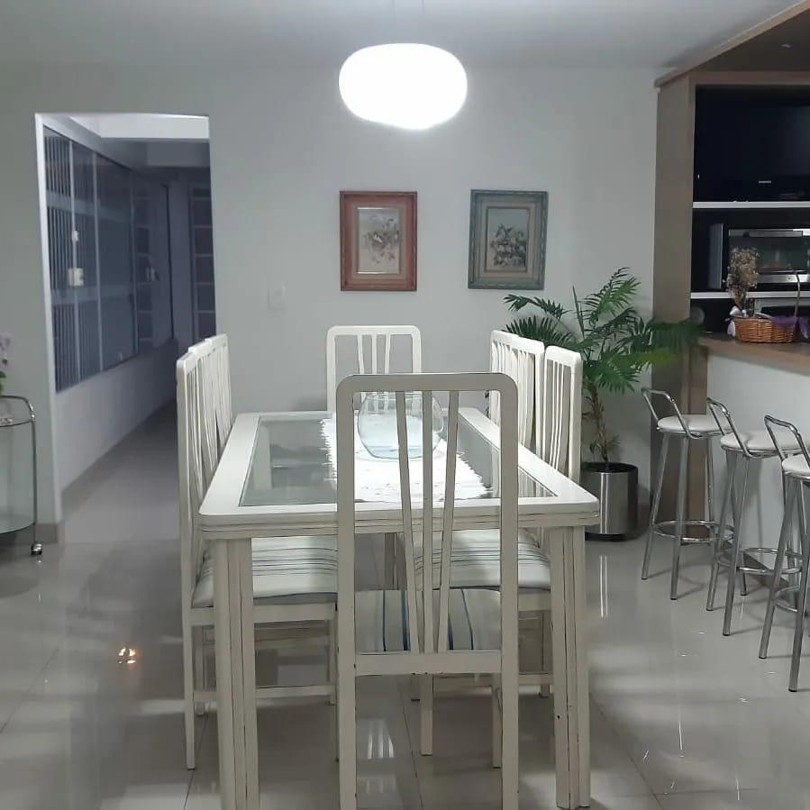 Imagem Casa com 6 Quartos à Venda, 276 m²em Santa Mônica - Florianópolis