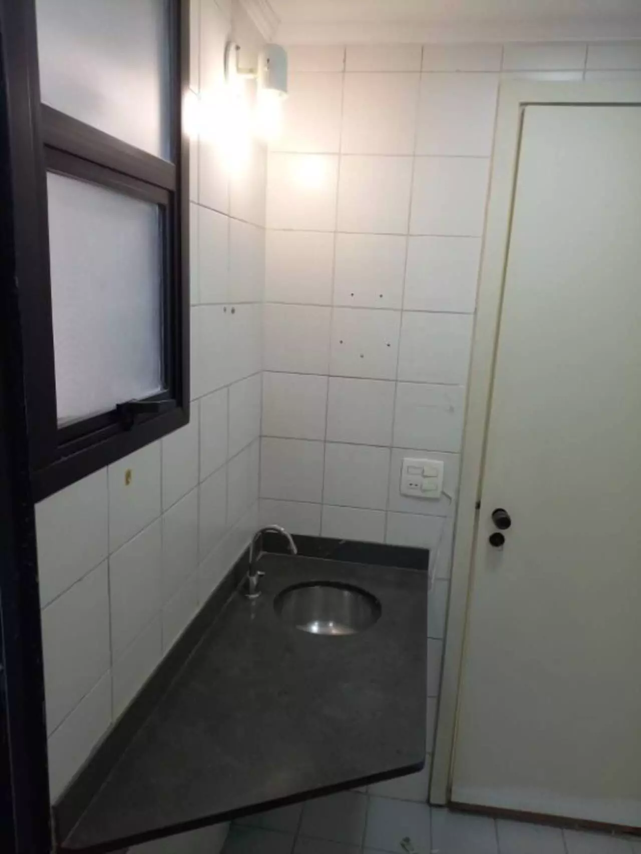 Imagem Sala Comercial à Venda ou Locação, 37 m² em Indianópolis - São Paulo Imagem Sala Comercial à Venda ou Locação, 37 m² em Indianópolis - São Paulo