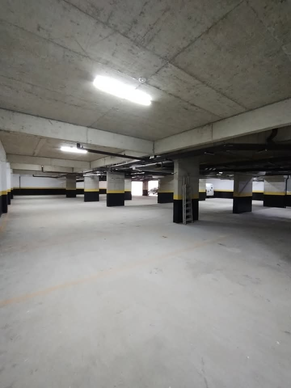 Imagem Vaga de Garagem para Alugar, 840 m² em Centro - Diadema Imagem Vaga de Garagem para Alugar, 840 m² em Centro - Diadema