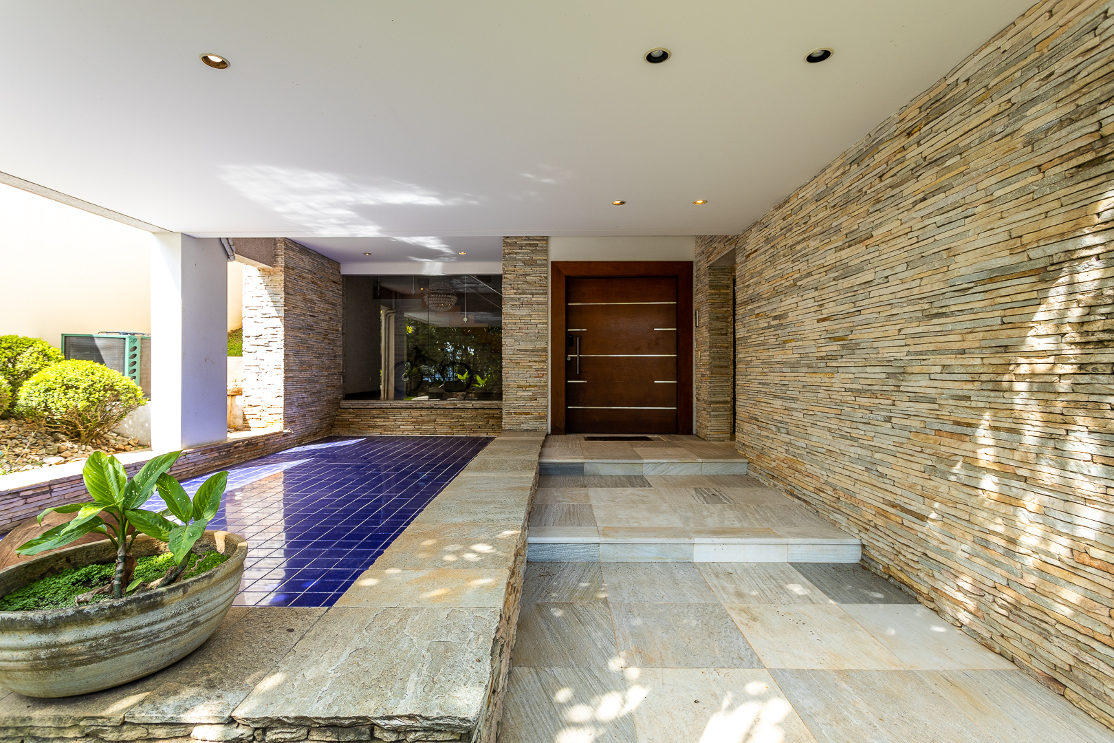 Imagem Casa de Condomínio com 5 Quartos à Venda ou Locação, 530 m² em Alphaville - Santana de Parnaíba Imagem Casa de Condomínio com 5 Quartos à Venda ou Locação, 530 m² em Alphaville - Santana de Parnaíba