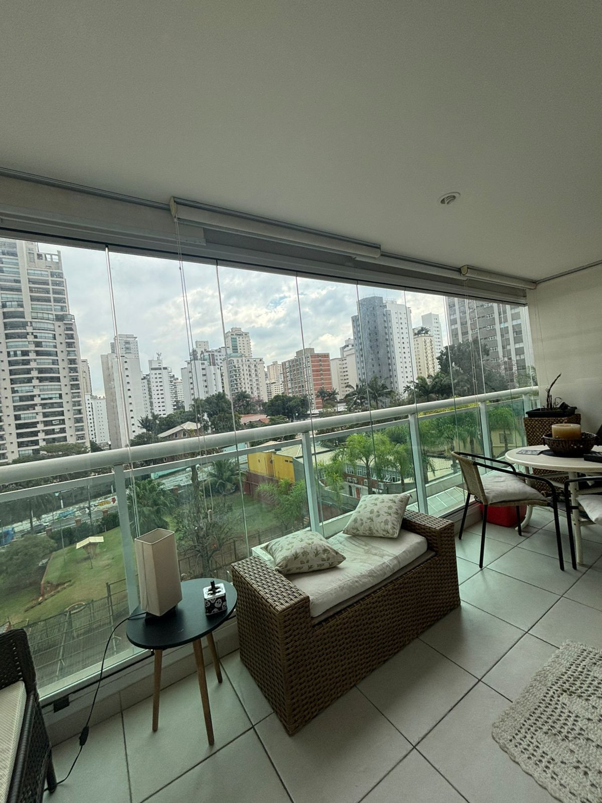 Apartamento com 1 Quarto para Alugar, 50 m² em Campo Belo - São Paulo