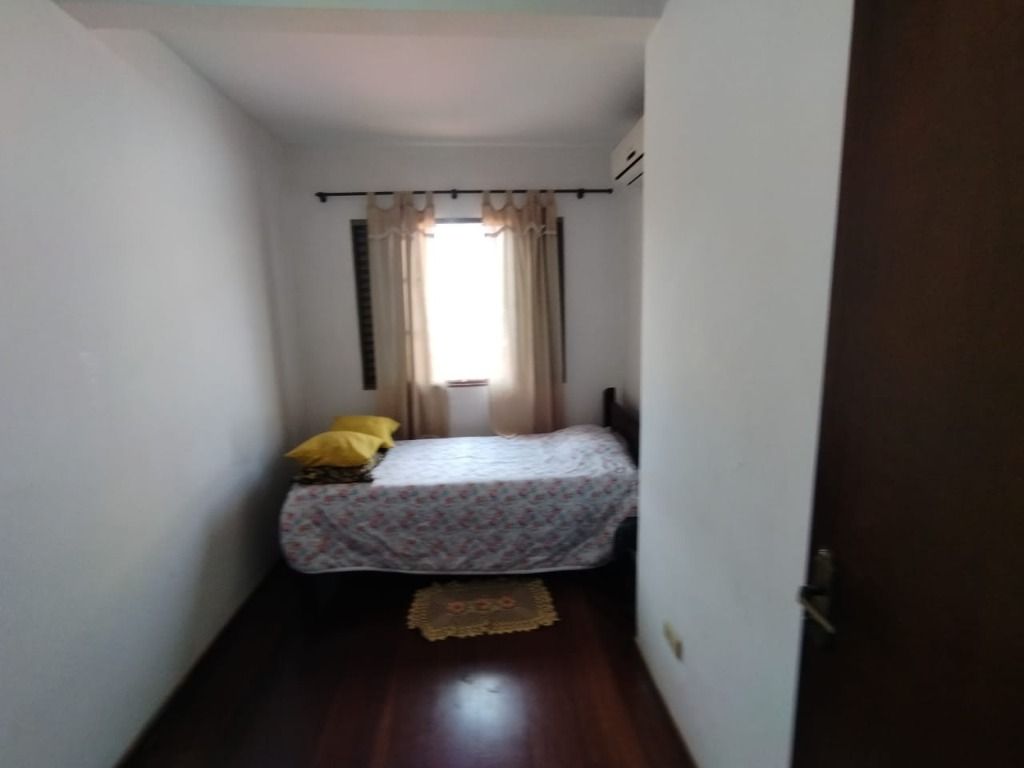 Imagem Sobrado com 3 Quartos à Venda, 126 m² em Centro - Londrina