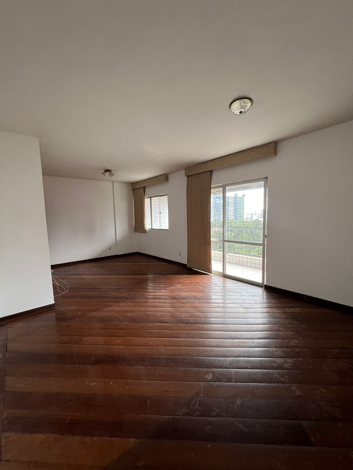 Imagem Apartamento com 3 Quartos à Venda, 146 m²em Reduto - Belém