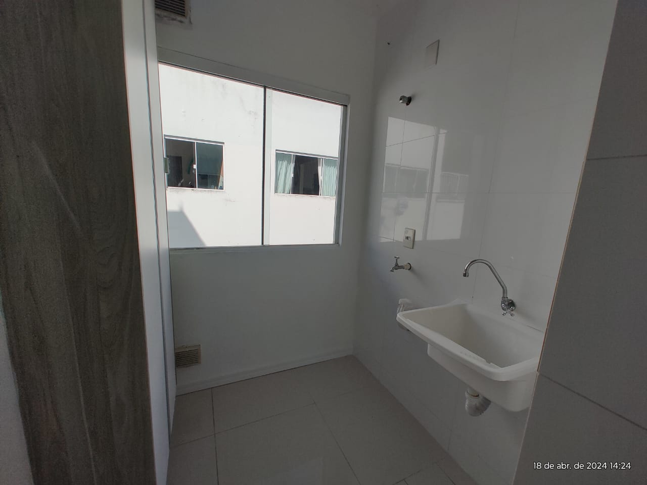 Imagem Apartamento com 2 Quartos para Alugar, 55 m²em Nova Esperança - Balneário Camboriú