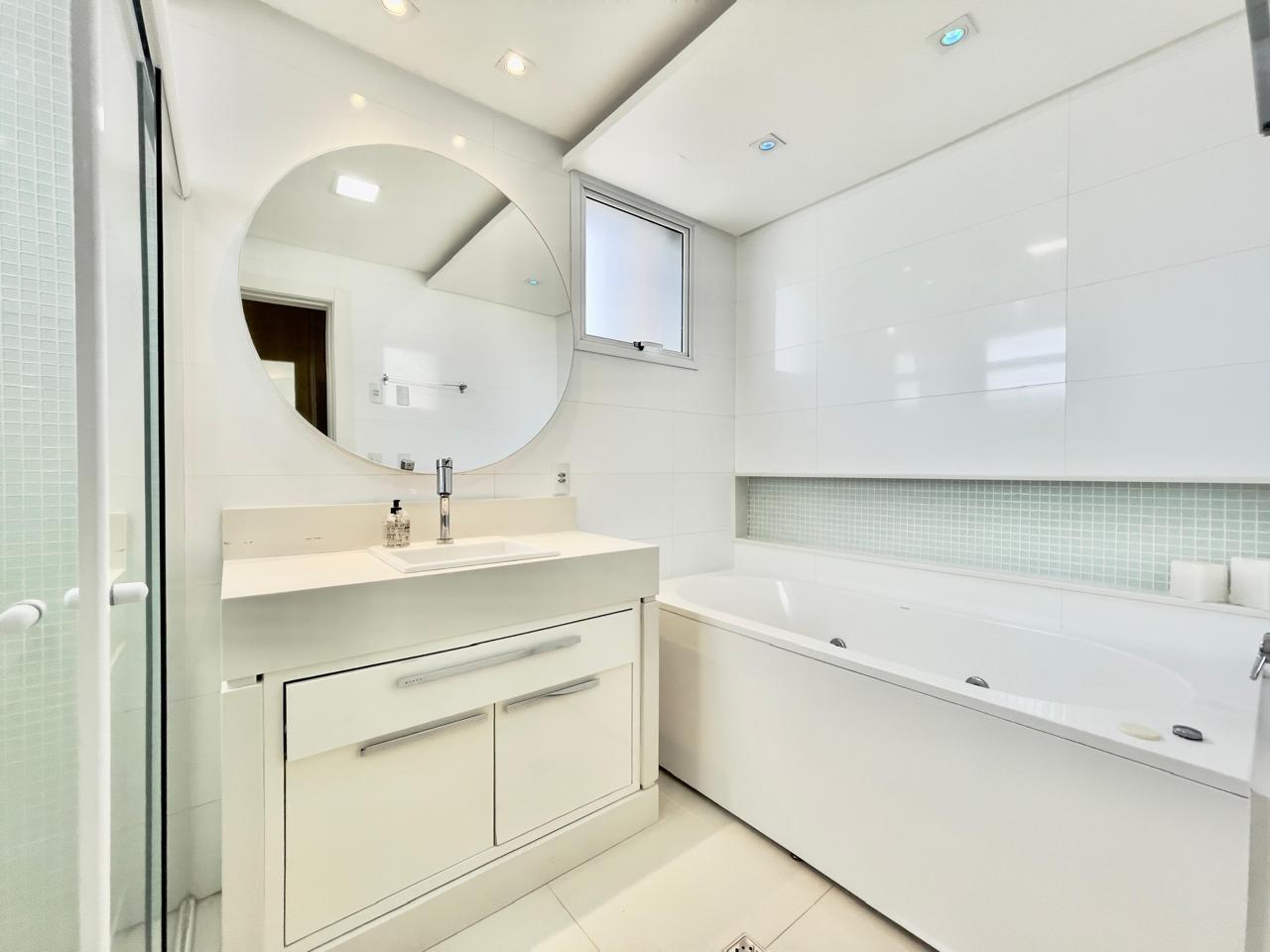 Imagem Apartamento com 4 Quartos à Venda, 162 m²em Centro - Balneário Camboriú