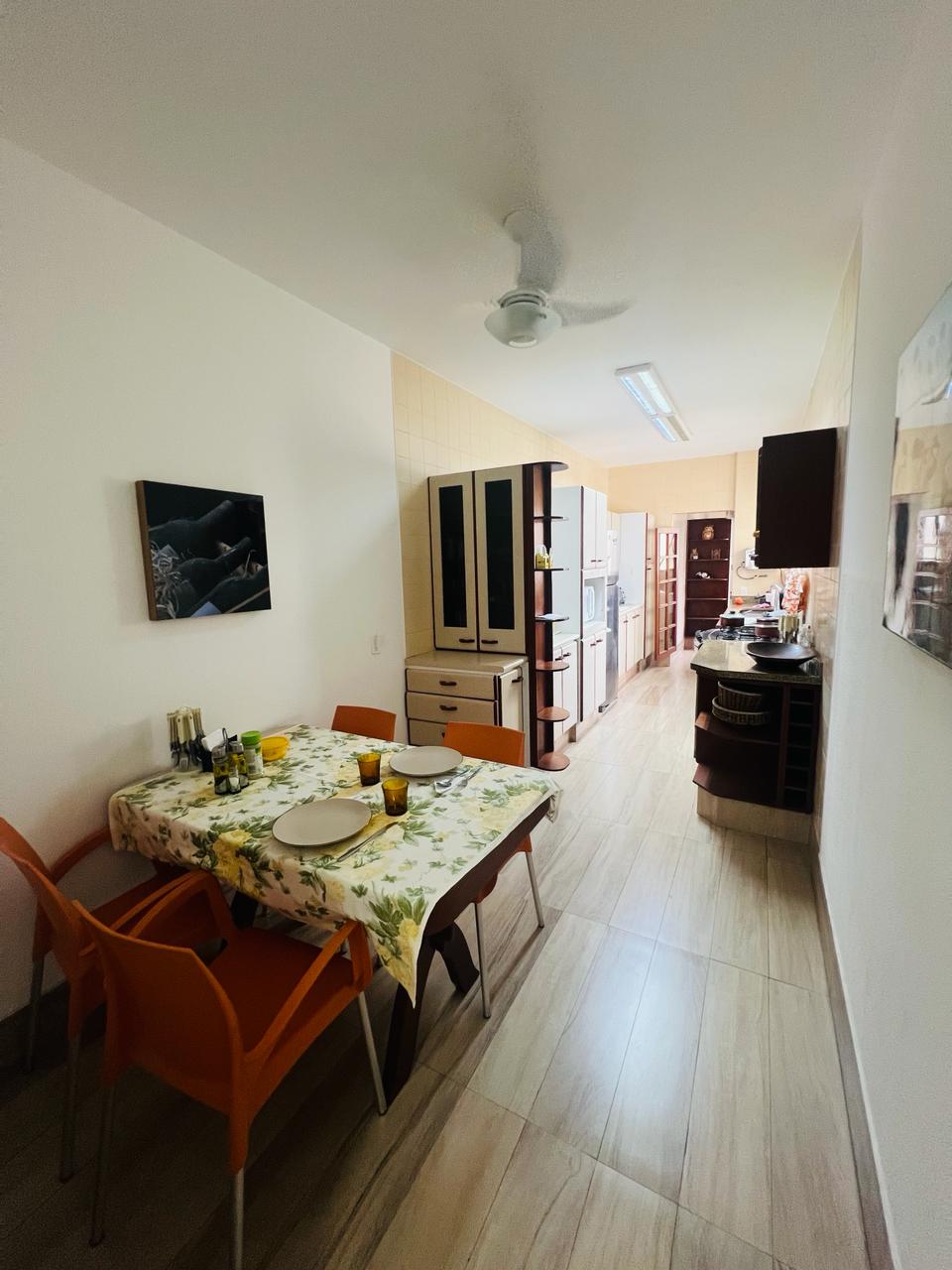 Imagem Apartamento com 4 Quartos à Venda, 167 m²em Cambuí - Campinas