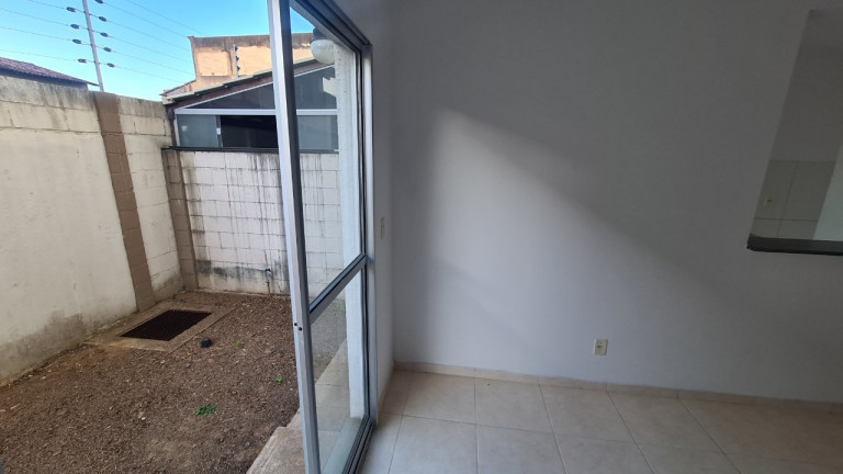 Imagem Apartamento com 2 Quartos à Venda,  em Santana - Cariacica