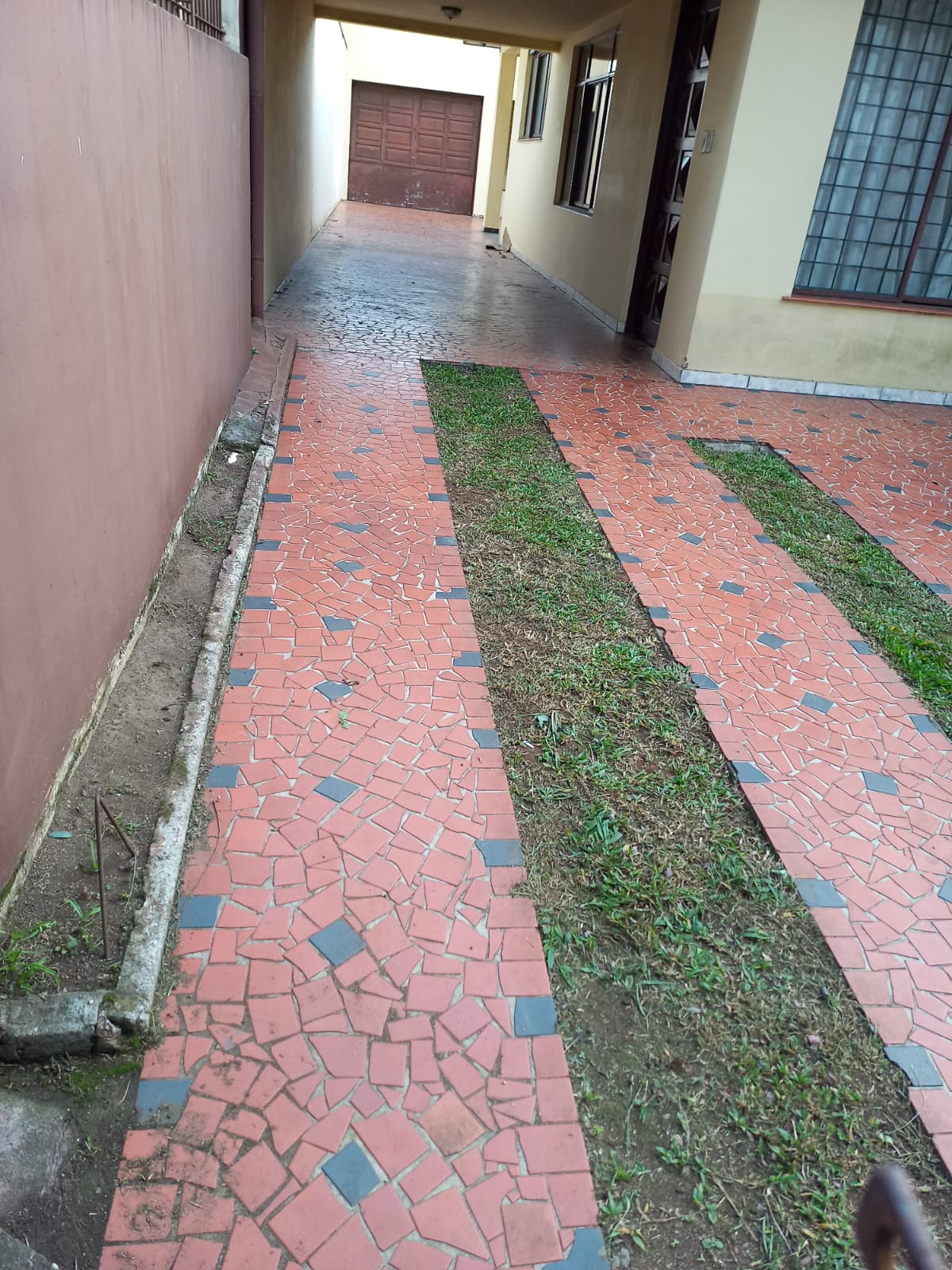 Imagem Terreno à Venda, 600 m² em Portão - Curitiba Imagem Terreno à Venda, 600 m² em Portão - Curitiba