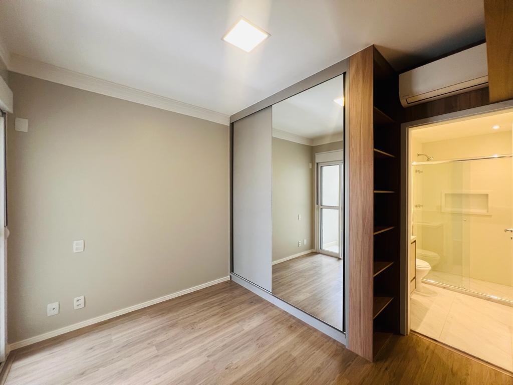 Imagem Apartamento com 3 Quartos à Venda, 181 m²em Cambuí - Campinas