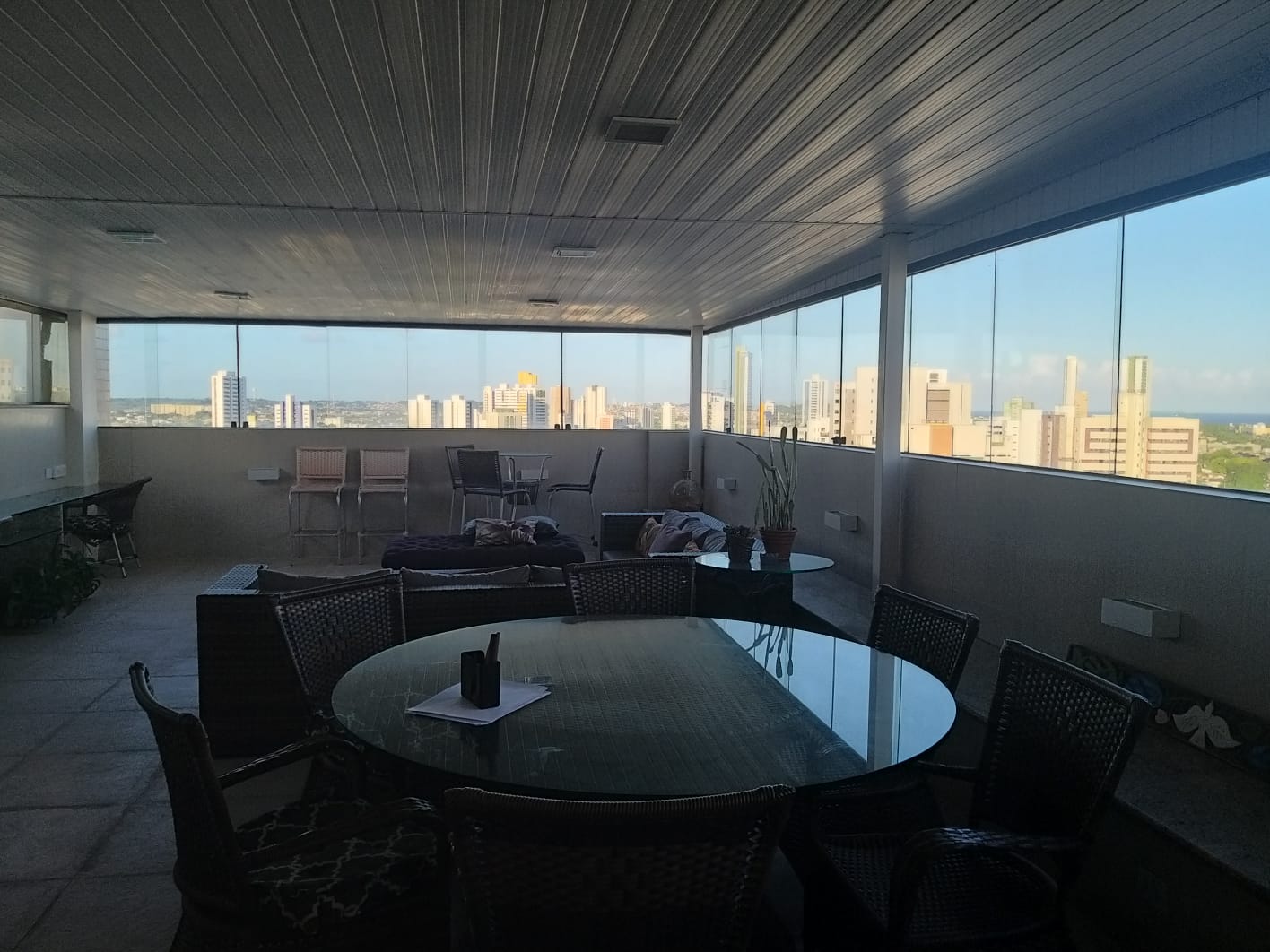 Imagem Apartamento com 5 Quartos à Venda, 520 m²em Espinheiro - Recife