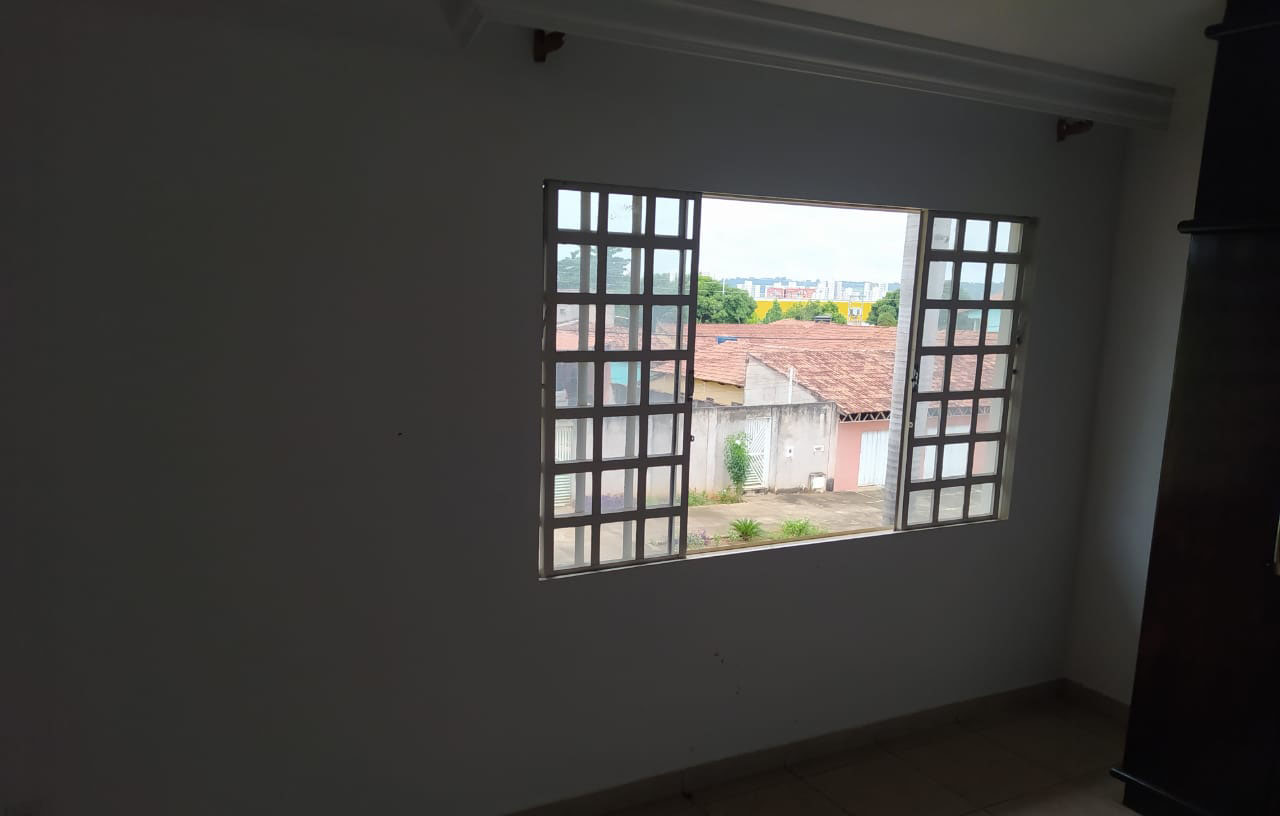 Imagem Casa de Condomínio com 3 Quartos à Venda, 200 m²em Jardim Ana Lúcia - Goiânia Imagem Casa de Condomínio com 3 Quartos à Venda, 200 m²em Jardim Ana Lúcia - Goiânia