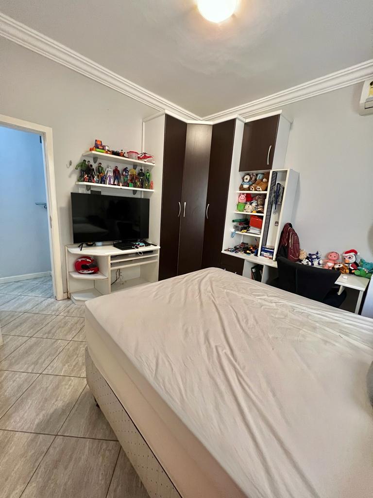 Imagem Casa com 5 Quartos à Venda, 250 m²em Marambaia - Belém