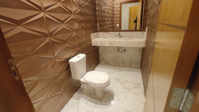 Imagem Casa de Condomínio com 4 Quartos à Venda,  em Setor Habitacional Vicente Pires - Brasília