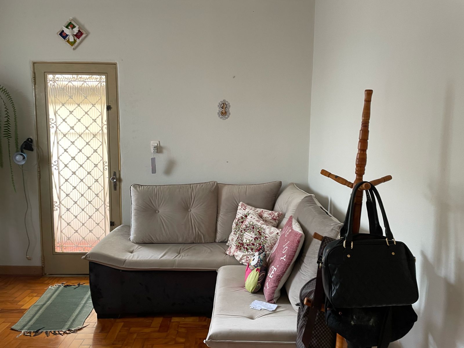 Imagem Casa com 1 Quarto à Venda, 85 m² em Centro - Poços de Caldas