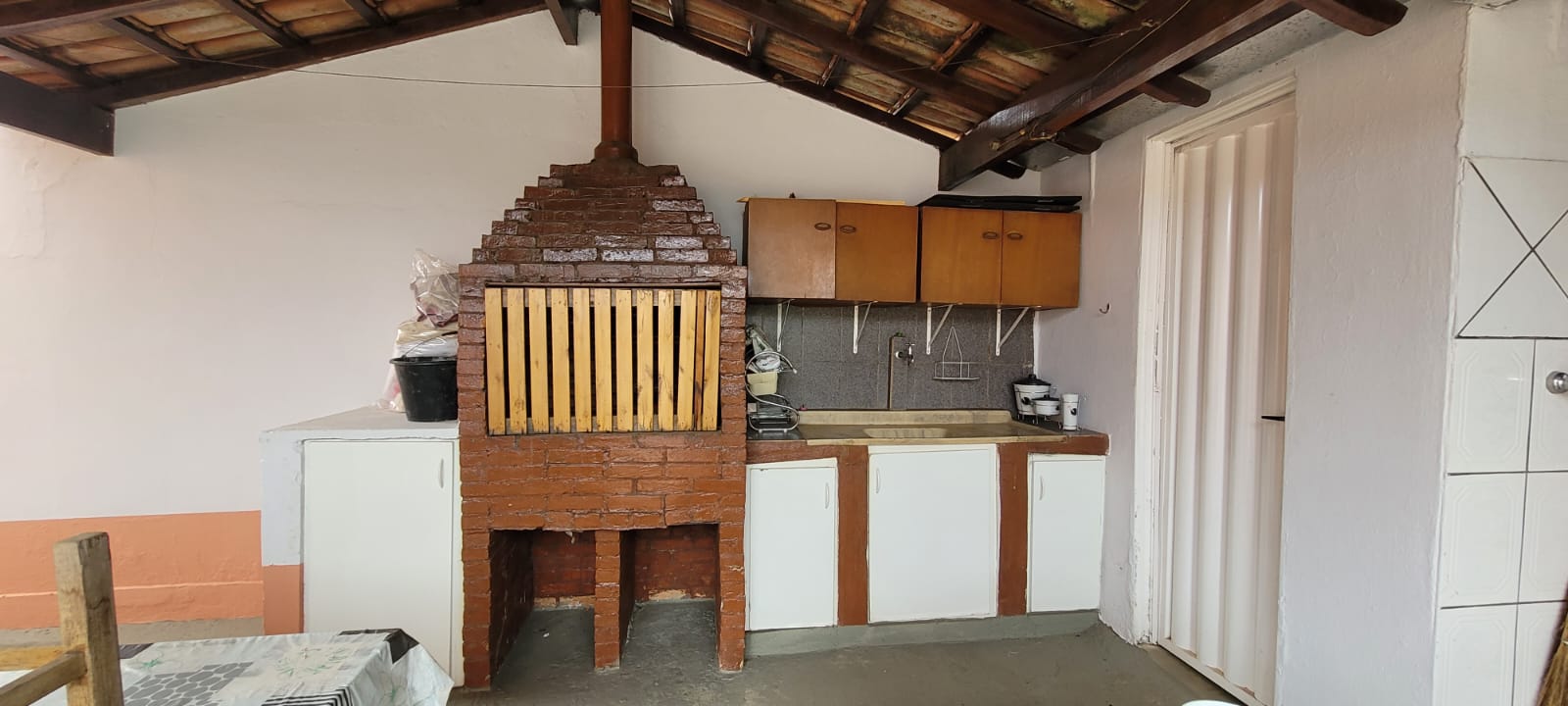 Imagem Casa com 4 Quartos à Venda, 213 m² em Jardim Roma - Caldas Novas
