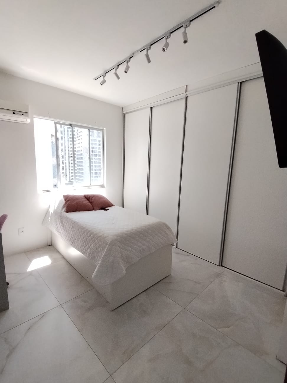 Imagem Apartamento com 4 Quartos à Venda, 198 m² em Aflitos - Recife Imagem Apartamento com 4 Quartos à Venda, 198 m² em Aflitos - Recife