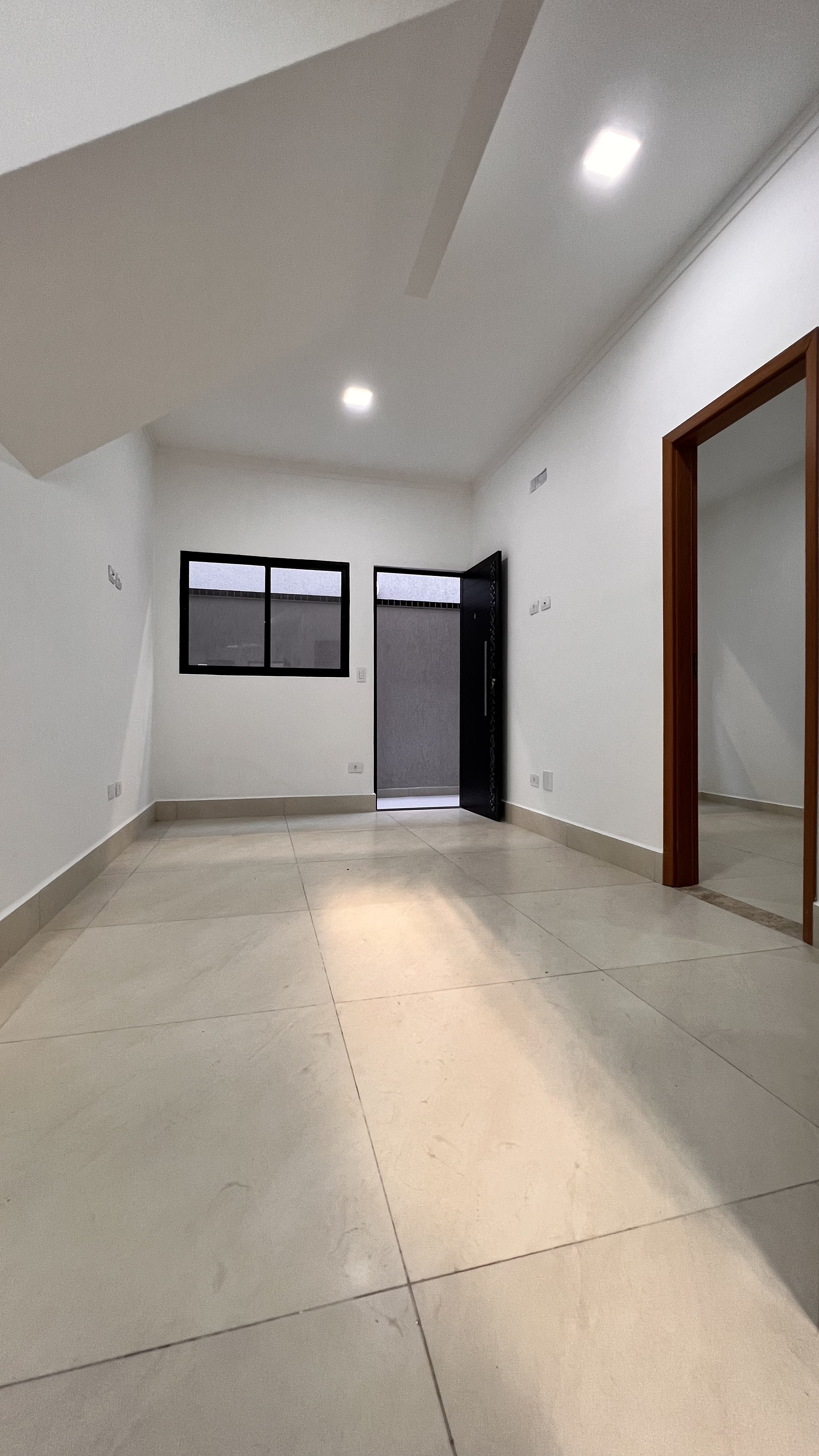 Imagem Casa de Condomínio com 2 Quartos à Venda ou Temporada, 48 m²em Maracanã - Praia Grande Imagem Casa de Condomínio com 2 Quartos à Venda ou Temporada, 48 m²em Maracanã - Praia Grande