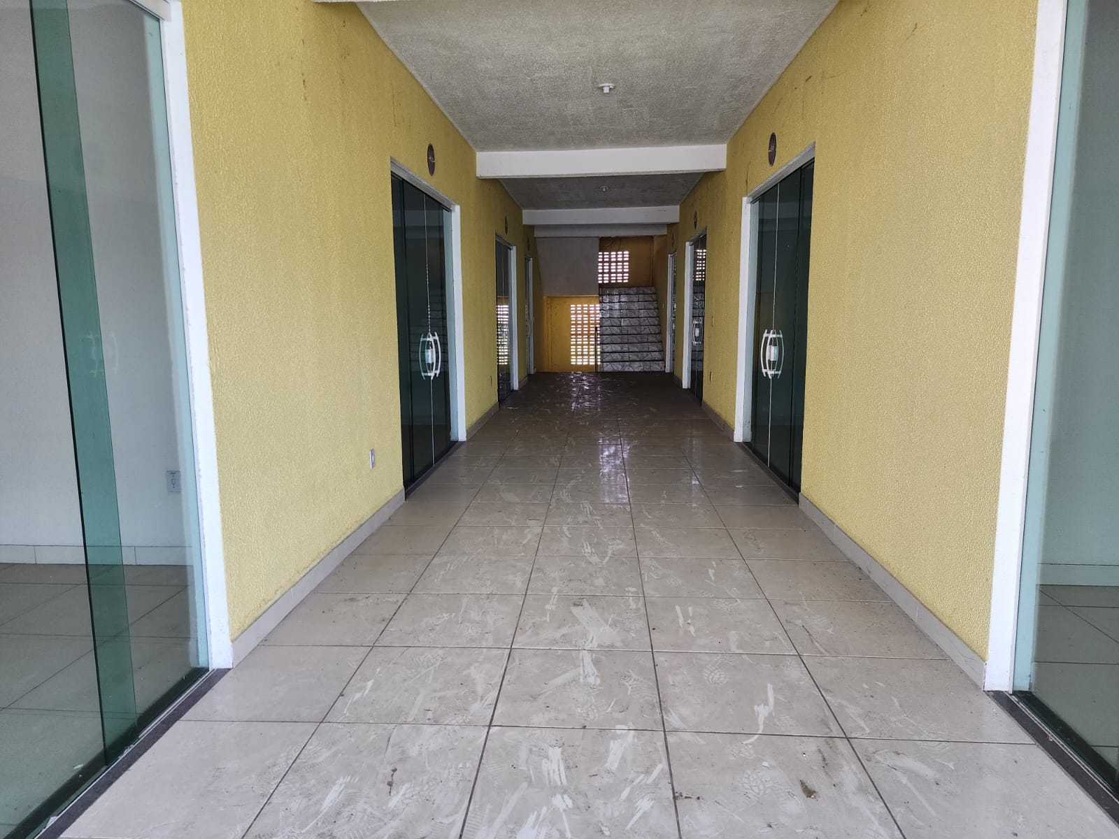 Imagem Imóvel Comercial à Venda, 650 m²em Centro - Simões Filho Imagem Imóvel Comercial à Venda, 650 m²em Centro - Simões Filho