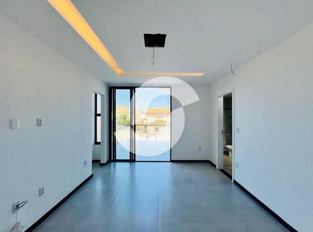 Imagem Casa com 4 Quartos à Venda, 245 m² em Camboinhas - Niterói Imagem Casa com 4 Quartos à Venda, 245 m² em Camboinhas - Niterói