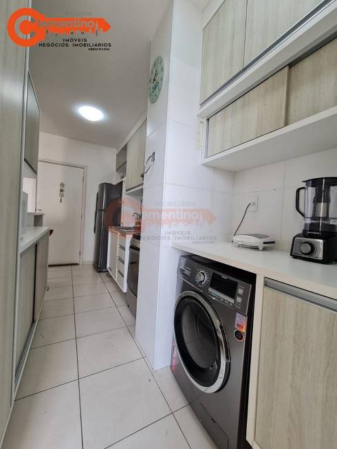 Imagem Apartamento com 3 Quartos para Alugar, 79 m²em Flores - Manaus
