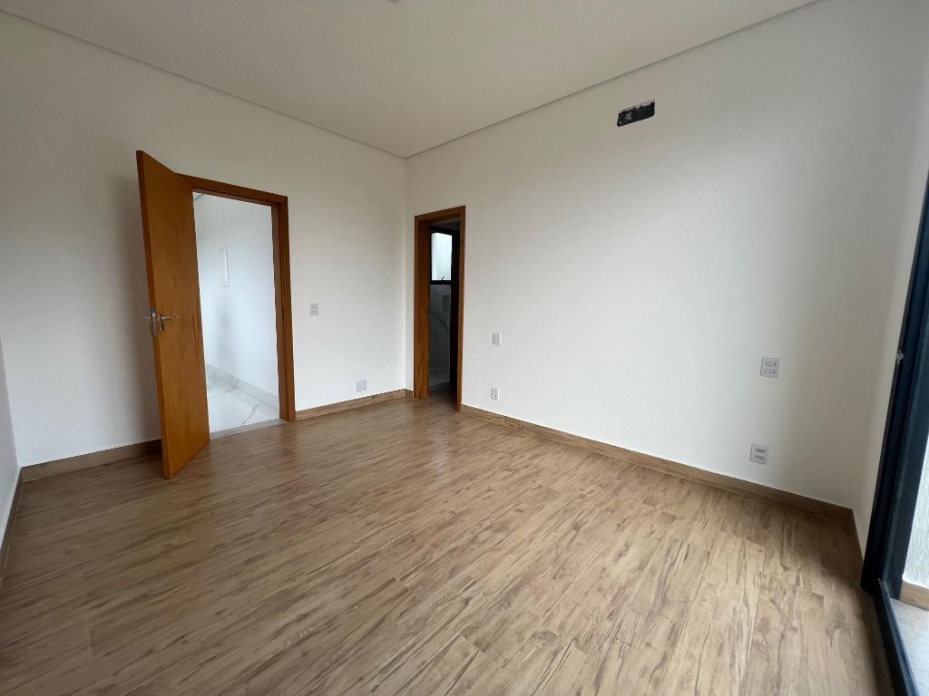 Imagem Casa de Condomínio com 4 Quartos à Venda, 260 m² em Várzea - Lagoa Santa