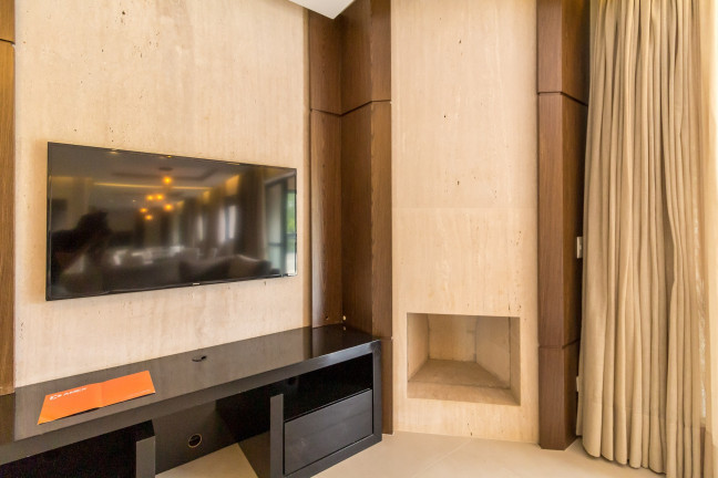Imagem Apartamento com 3 Quartos à Venda, 125 m² em Hugo Lange - Curitiba
