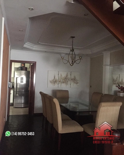 Sobrado com 3 Quartos à Venda, 220 m²em Vila Nivi - São Paulo