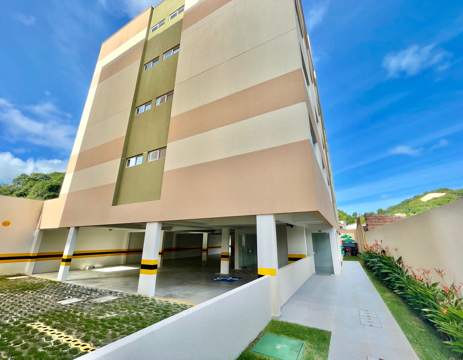 Imagem Apartamento com 3 Quartos à Venda, 75 m²em Tirol - Natal