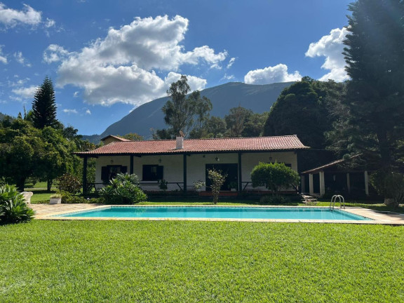 Chácara com 5 Quartos à Venda, 299 m² em  - Petrópolis